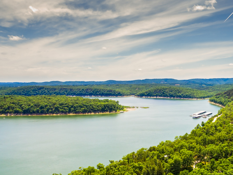 Bull Shoals lake